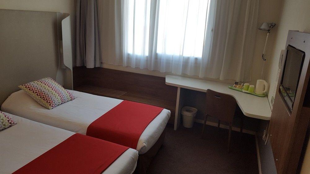Готель Ibis Styles Bordeaux Centre Gare Екстер'єр фото